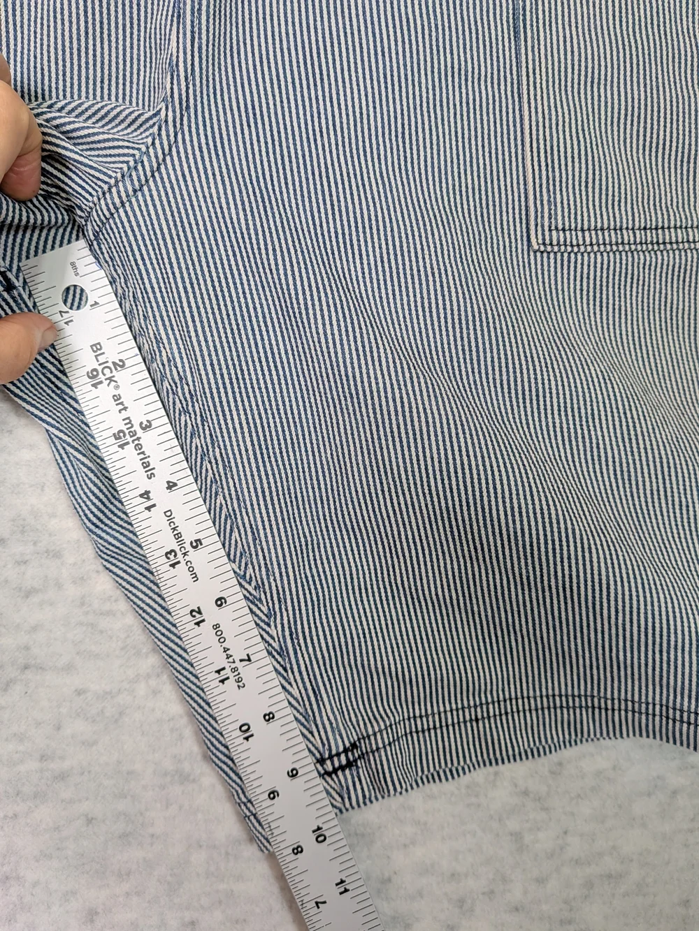 Duluth Trading Co. Rootstock Gardening Blue & White Striped Short Overalls Sz XL - Picture 5 of 16